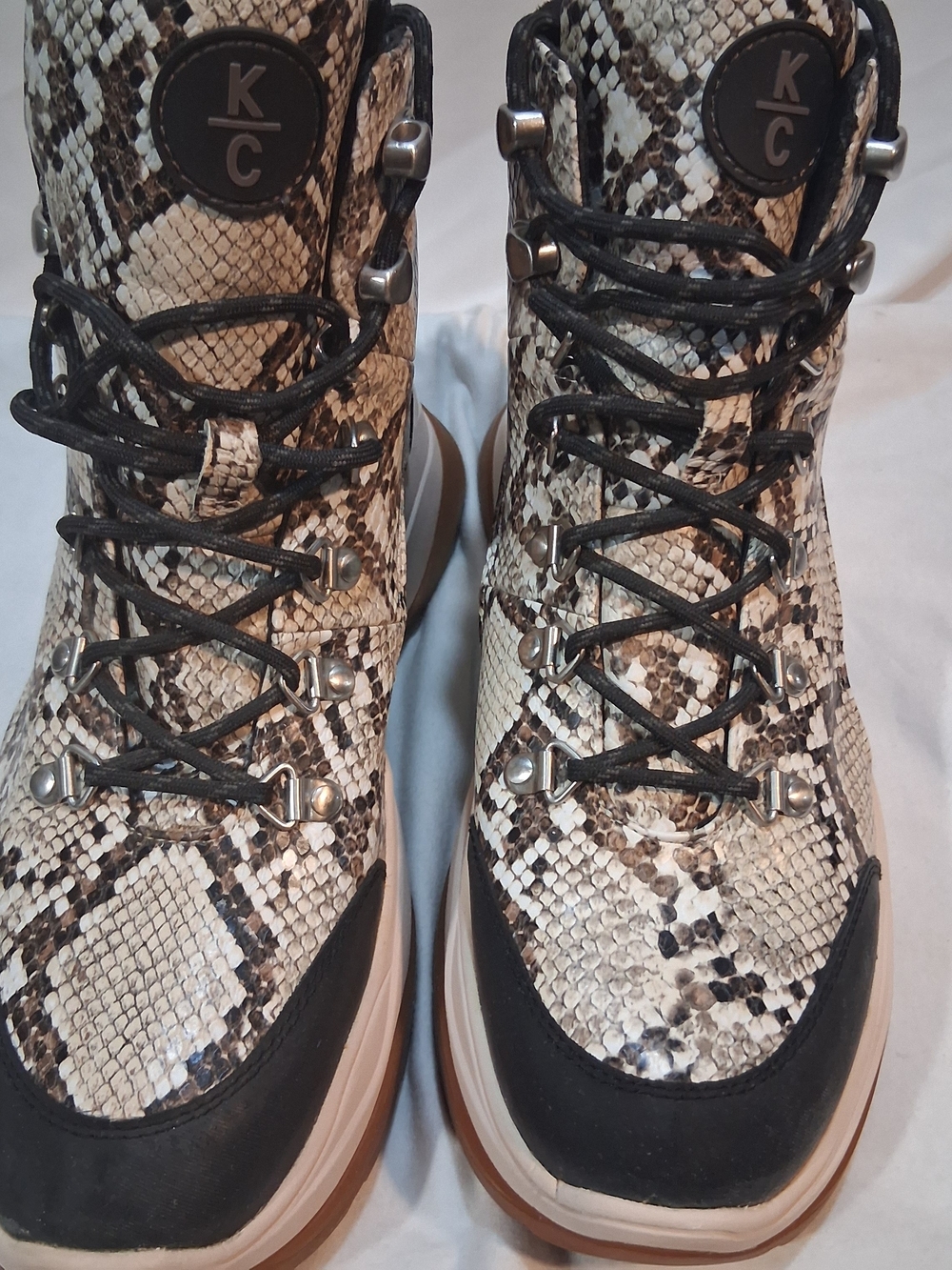 Kenneth Cole Snake-Print Lace-Up Hiking Boots in Beige and Black